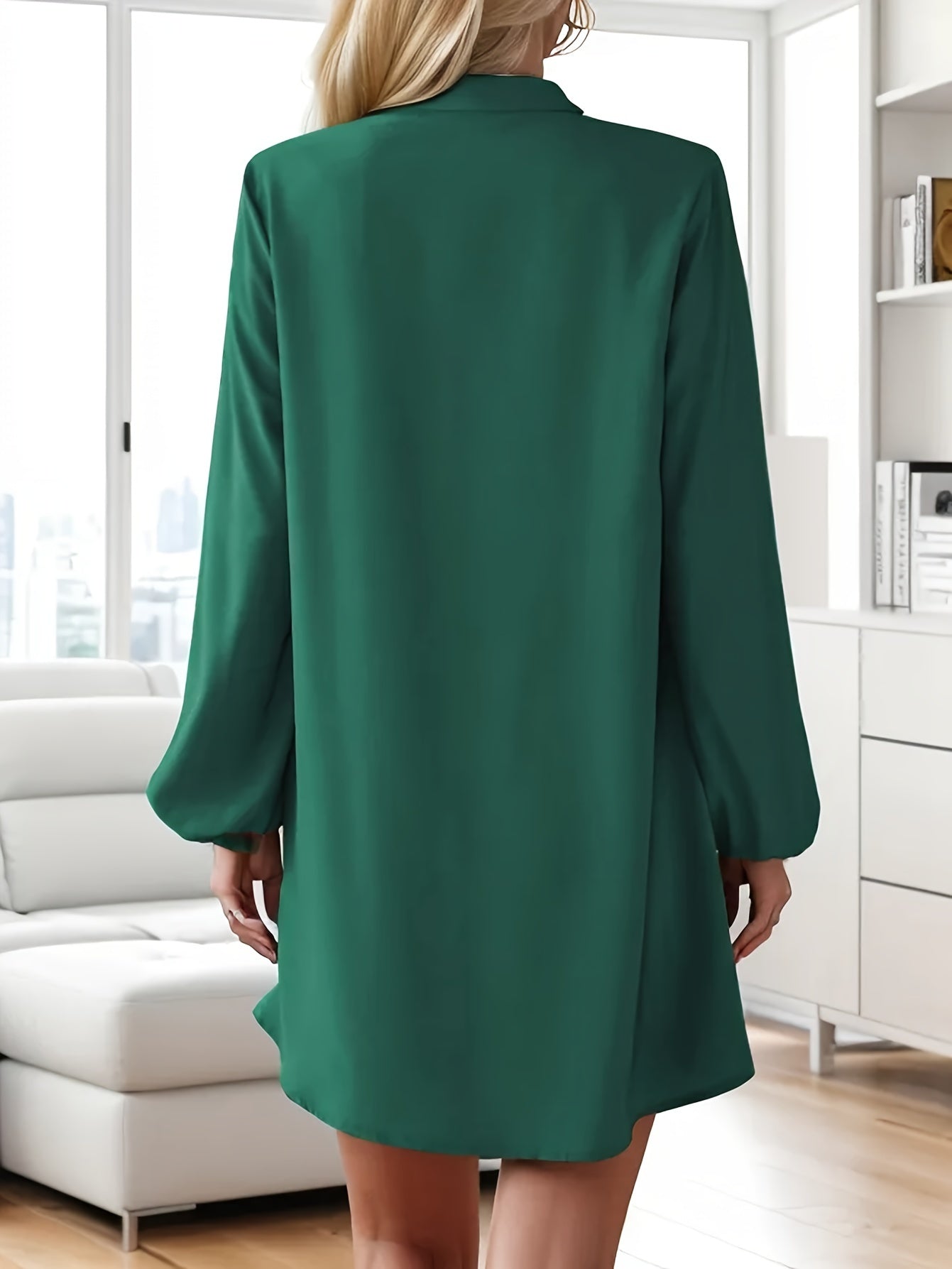 Abito camicia casual con bottoni da donna, stile chic e moderno, ideale per primavera ed estate
