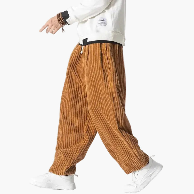 Herrbyxor med lös passform i streetwear-stil med ribbad design för fritid eller avkoppling