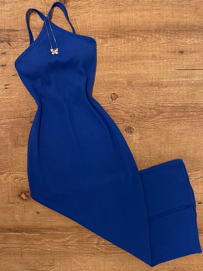 Midi-kjole til kvinder i bodycon-stil med krydsede stropper til elegante udflugter