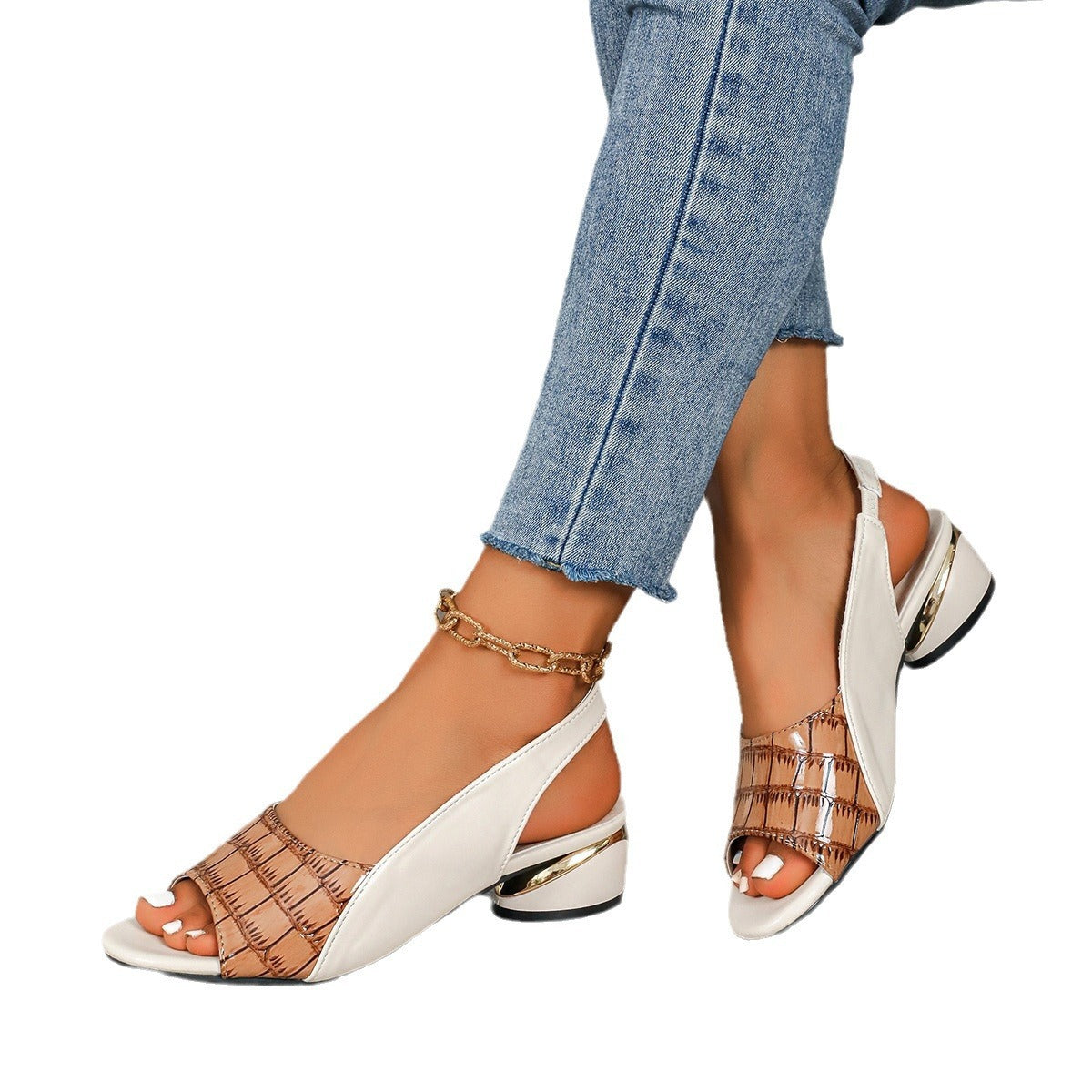Patricia – Mid-heel sandals with buckle strap and stitching