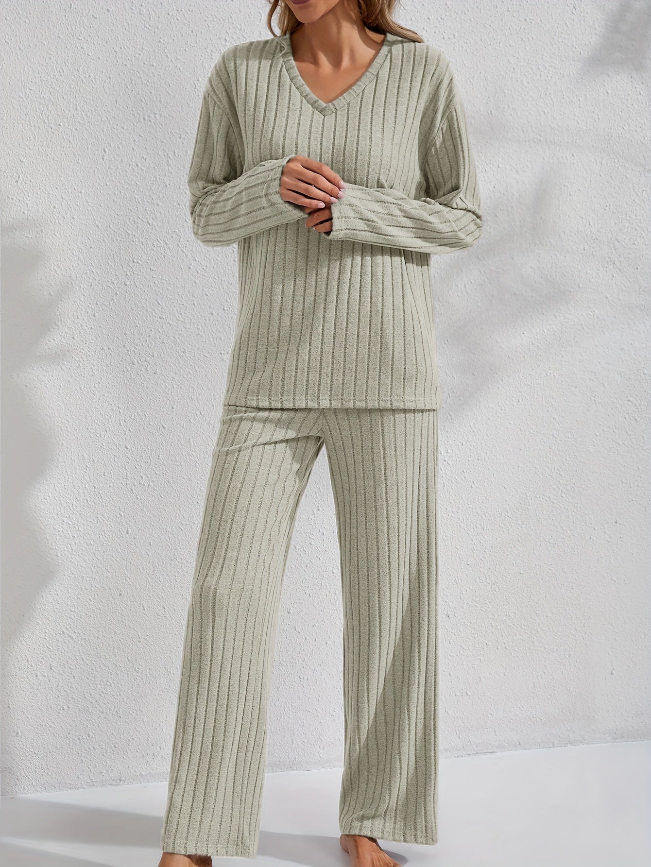 Ensemble détente côtelé Femme col V, pantalon large et haut manches longues