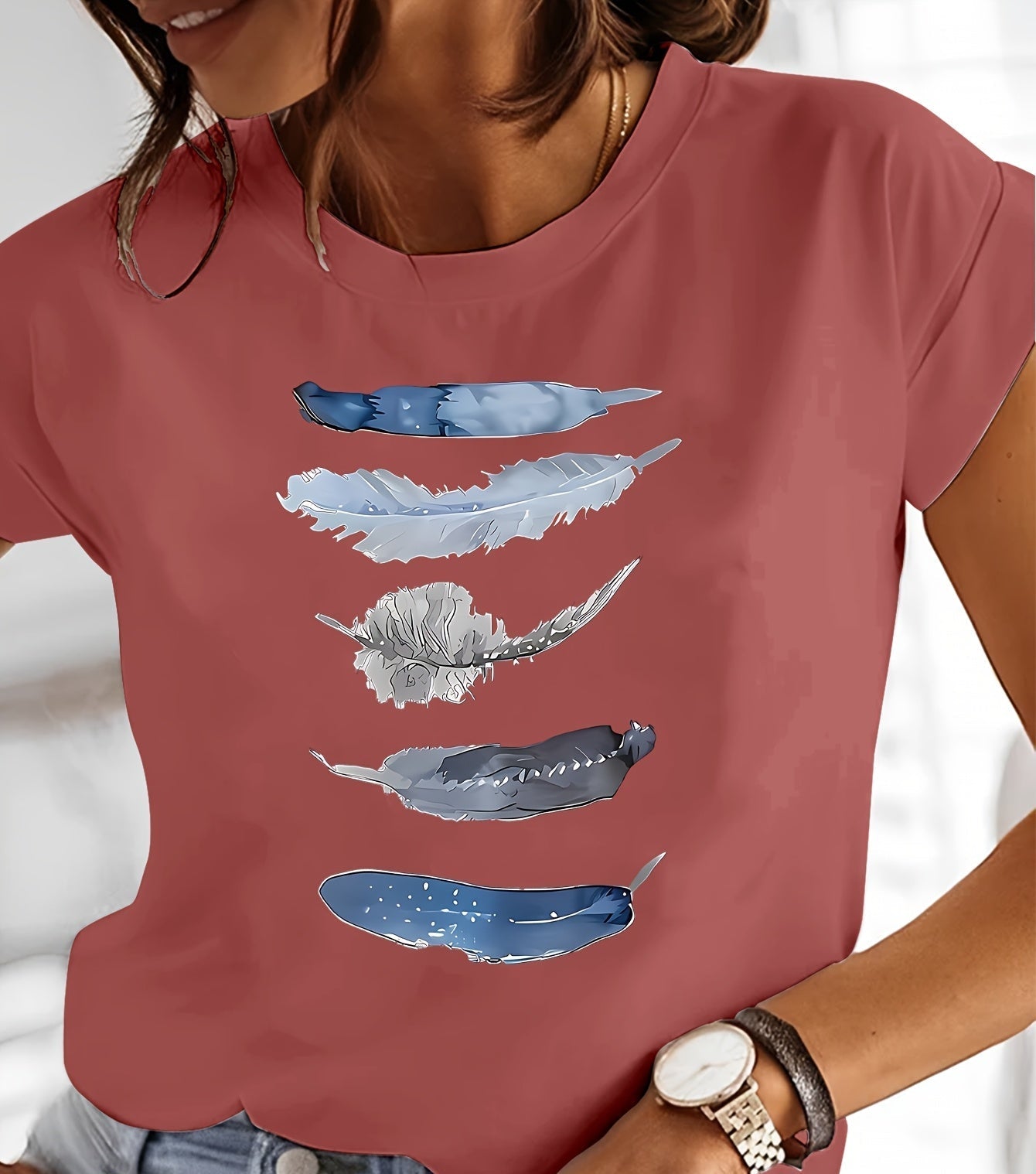 T-shirt Femme Style Décontracté avec Motif Plumes Artisitique – Idéal Pour le Printemps et l'Été