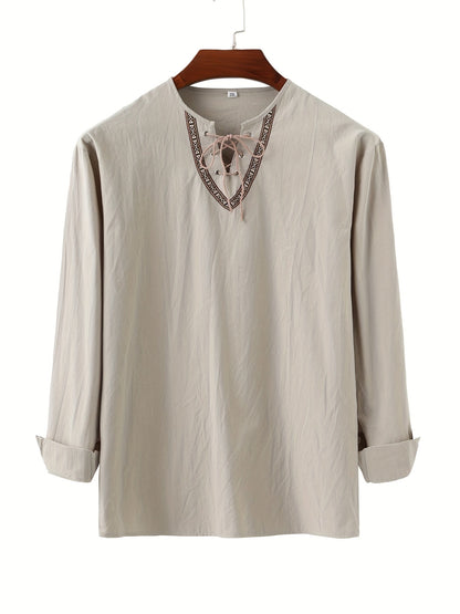 Vintage skjorte med snøret krave til mænd - afslappet og elegant stil