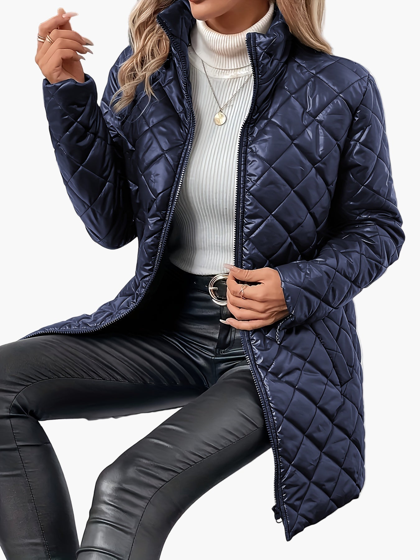 Lang quiltet kåpe for dame i urban chic stil til vinteren