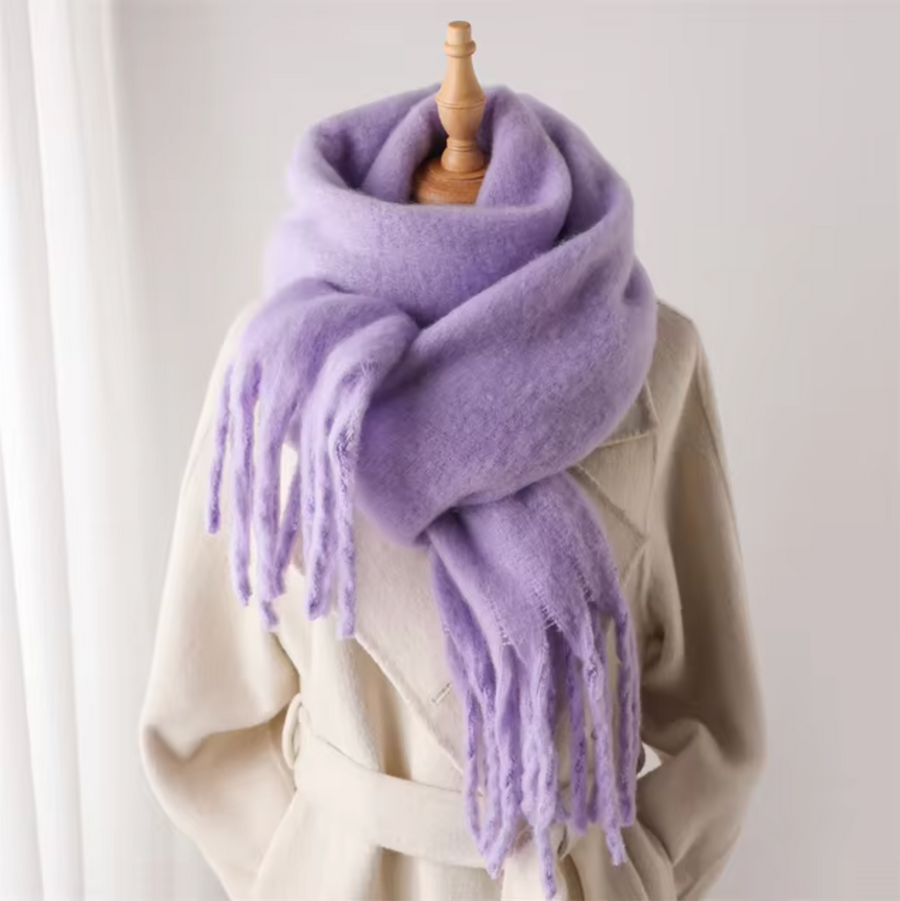 Mjuk och bred scarf med fransar - fuchsia