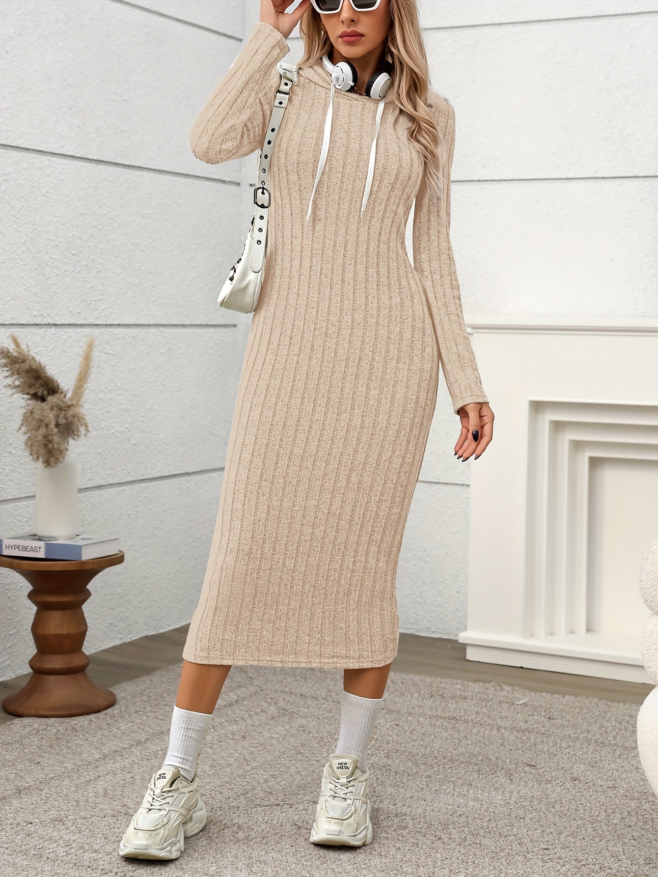 Robe longue côtelée à capuche Femme, manches longues, ajustée