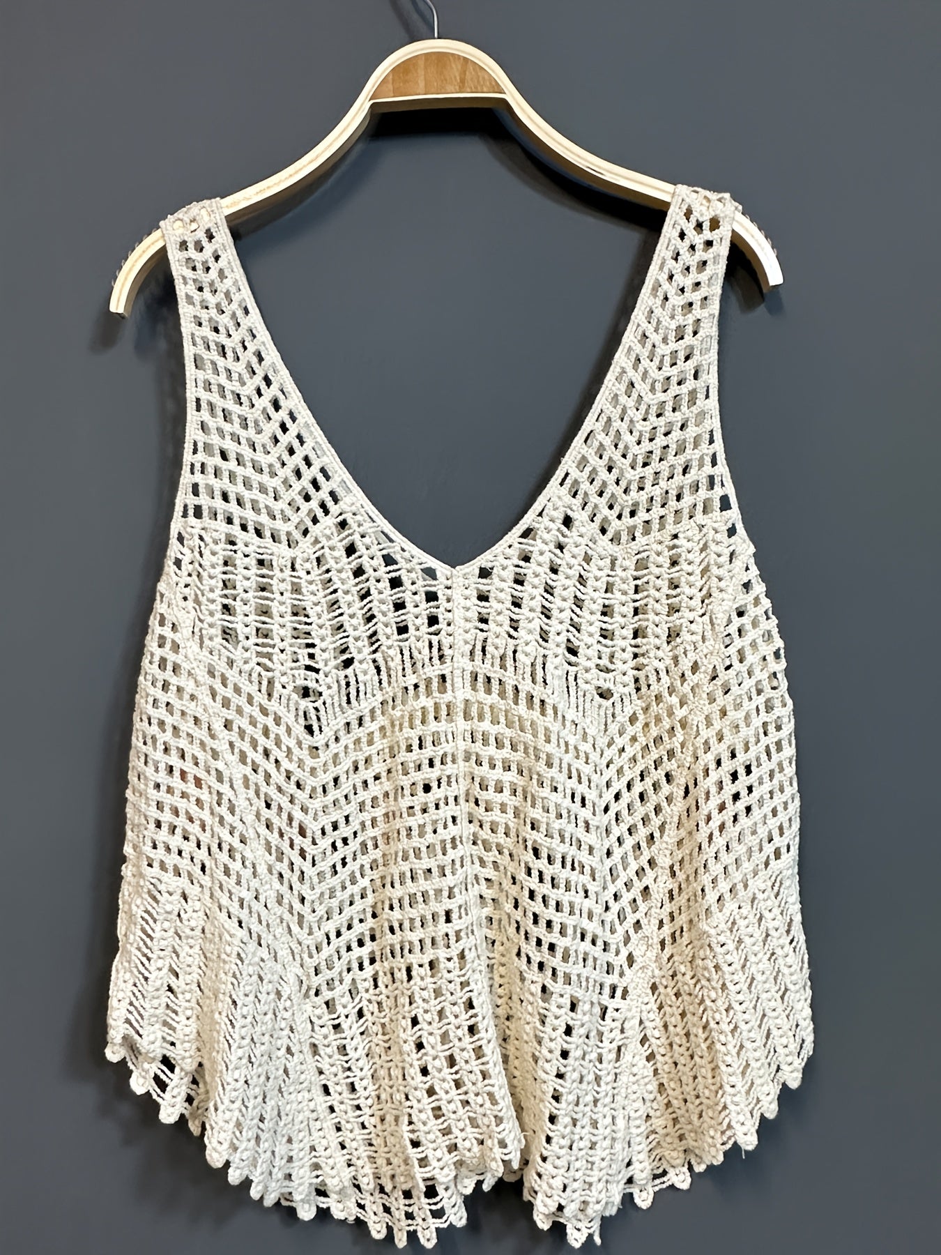 Top bohème femme à col V profond, style crochet ample, idéal été et plage