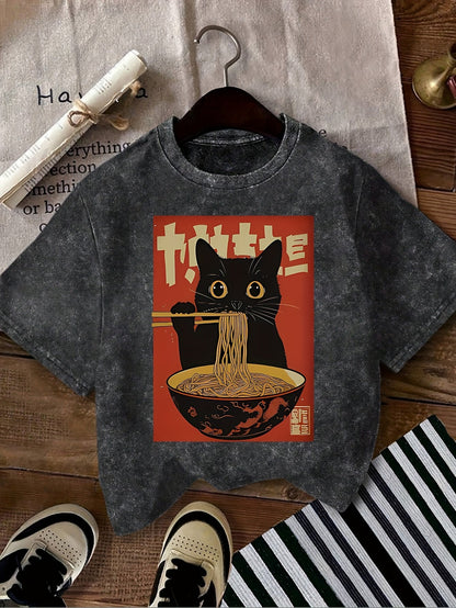 T-shirt Femme Style Vintage avec Chat Mangeant des Nouilles – Graphique Japonais, Décontracté et Original