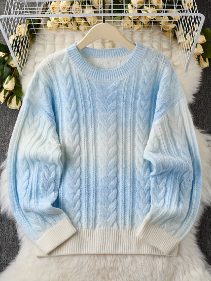 Pull en maille tressée bicolore bleu ciel et blanc col rond doux