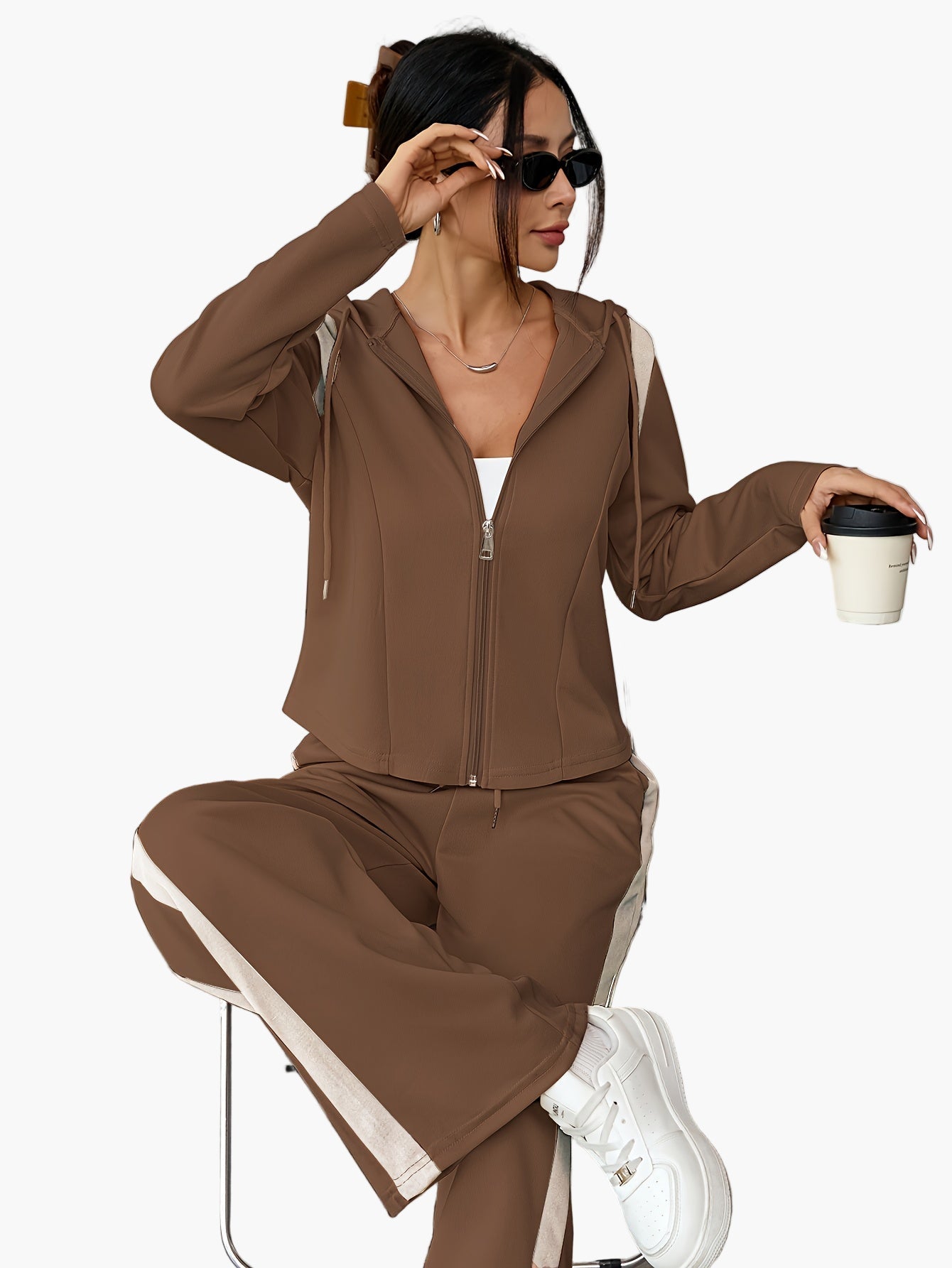 Ensemble de survêtement femme style décontracté avec veste à capuche et pantalon ample
