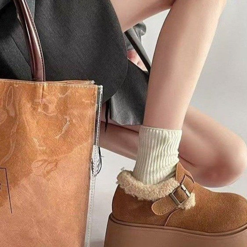 Chaussures plateforme fourrées à boucle couleur camel ou marron, semelle épaisse