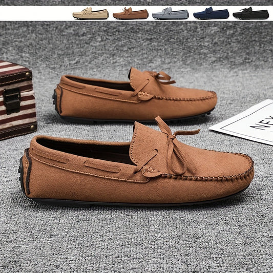 Afslappede slip-on herremokkasiner i urbant design