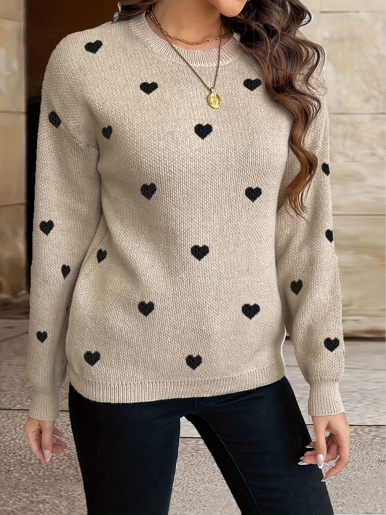Pull Femme Col Rond en Maille Coeurs Beige Noir