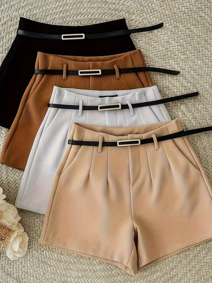 Ensemble élégant pour femme – Top court à bretelles larges et short taille haute avec ceinture – Tenue chic estivale