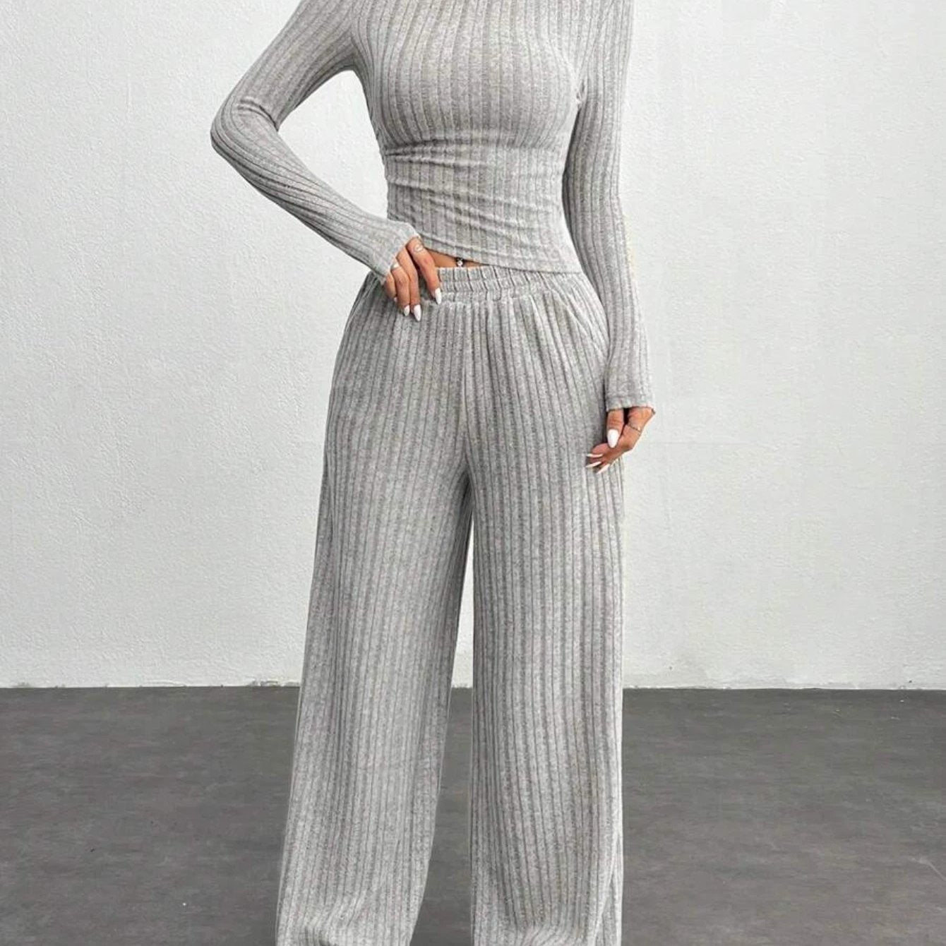 Ensemble côtelé femme 2 pièces pull court et pantalon large gris