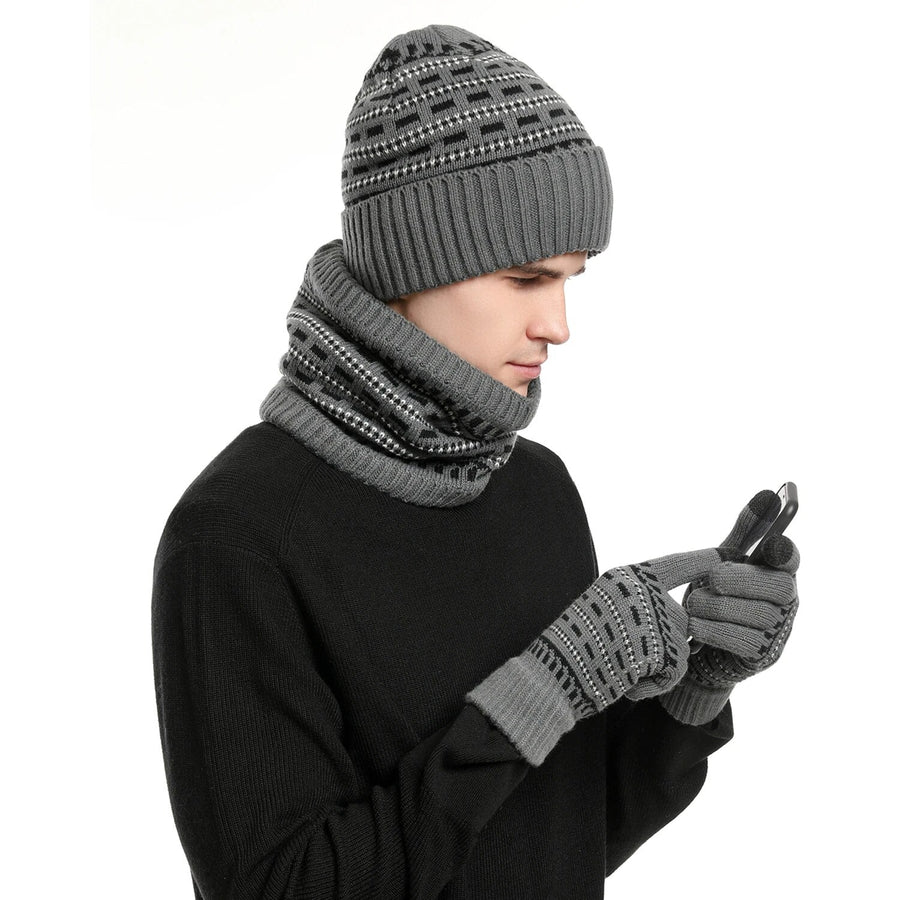Gestricktes Winterset aus Mütze, Schal, Schlauchschal und Handschuhen mit grauem Muster
