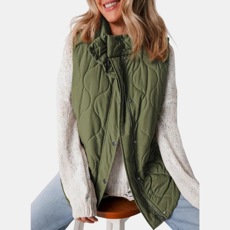 Women's quilted vest, sleeveless puffer jacket with zipper and buttons
