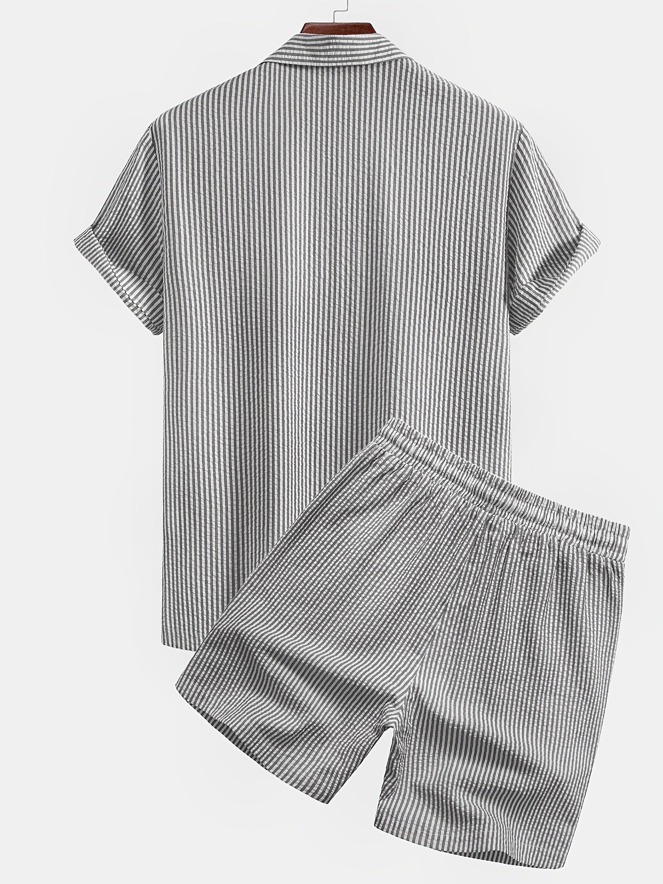 Completo casual due pezzi a righe da uomo – Stile estivo ed elegante per la spiaggia e il tempo libero