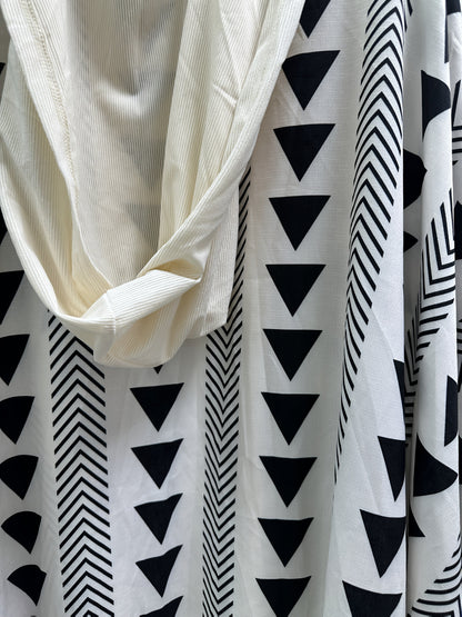 Poncho da spiaggia bohémien da uomo con cappuccio e motivi geometrici – stile festival casuale