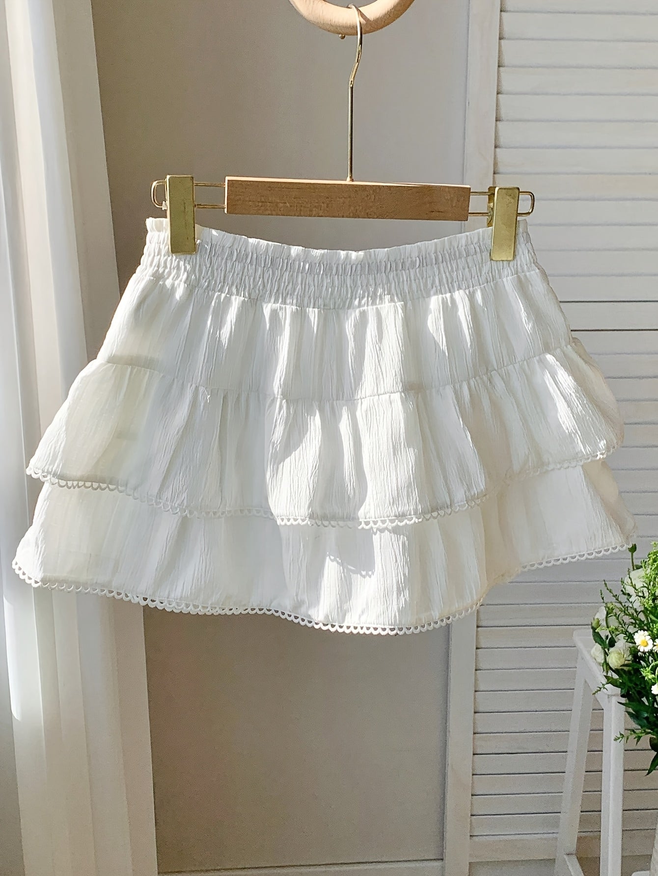 Bohemian-style ruffled mini skirt for women - Elegant and summery