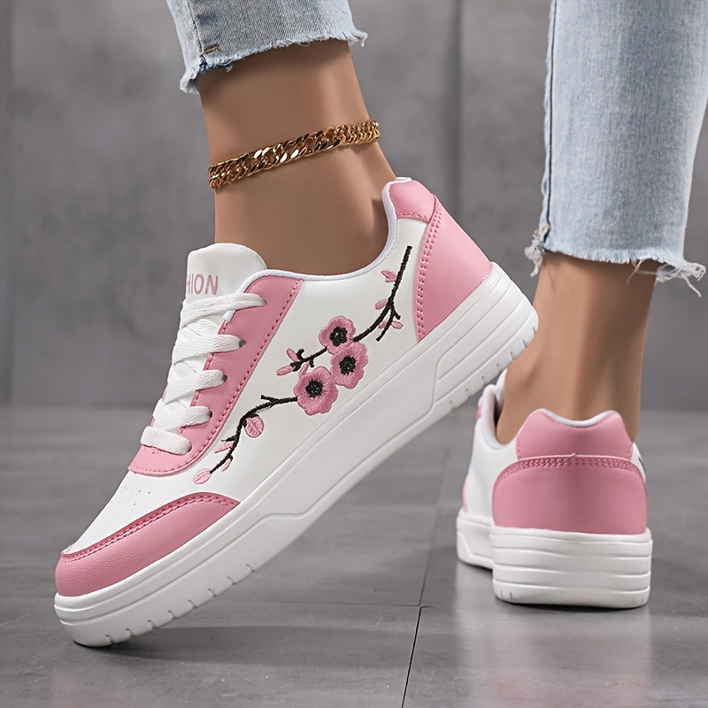 Luźne damskie trampki w eleganckim stylu z kwiatową haftowaną ozdobą na co dzień