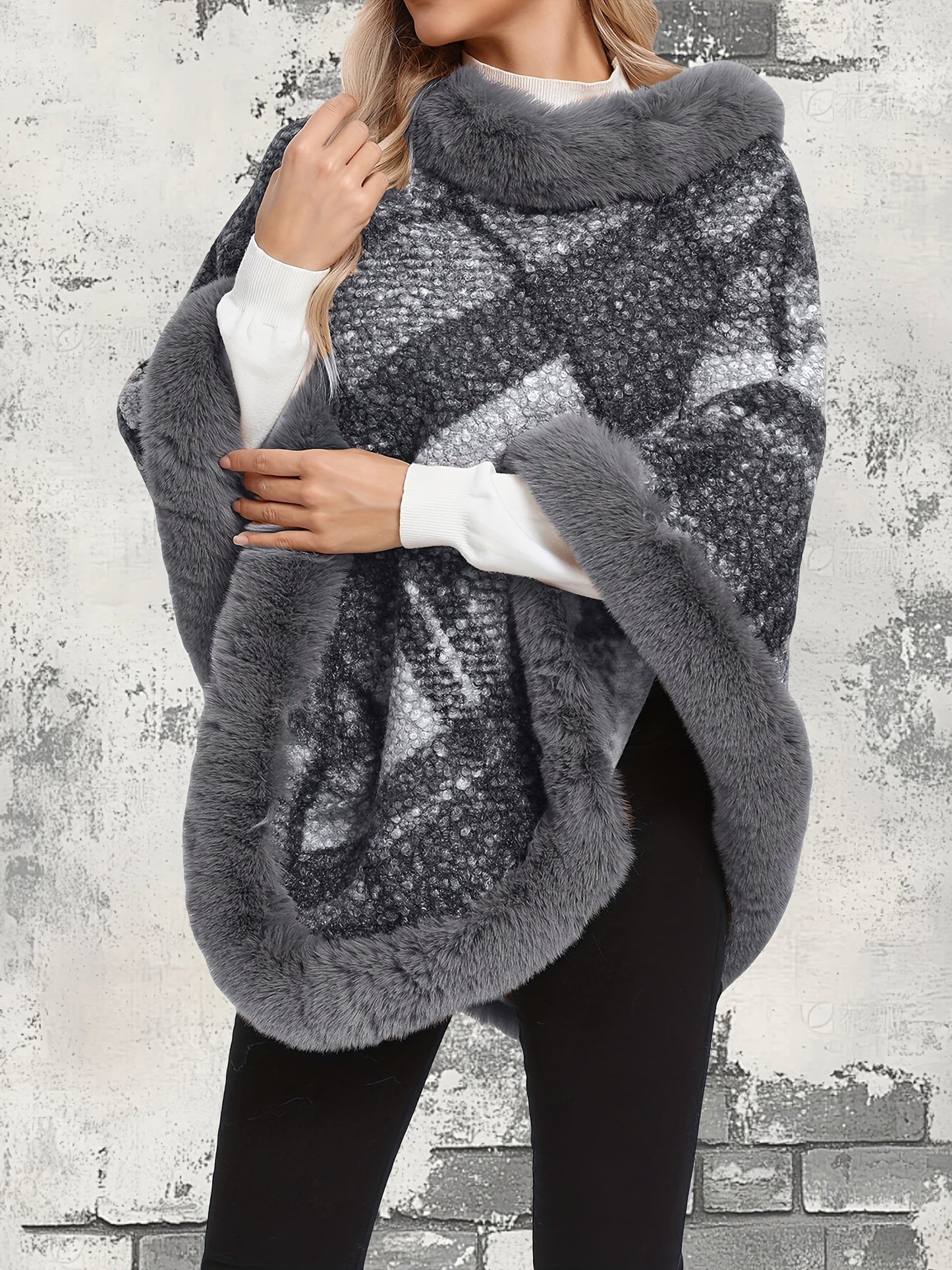 Poncho Femme Chaud Motifs Géométriques et Bordures Imitation Fourrure