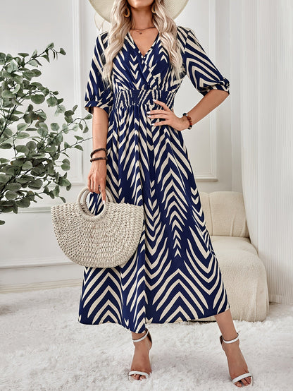 Robe longue femme style maxi à motif chevron, élégance moderne pour occasions et sorties
