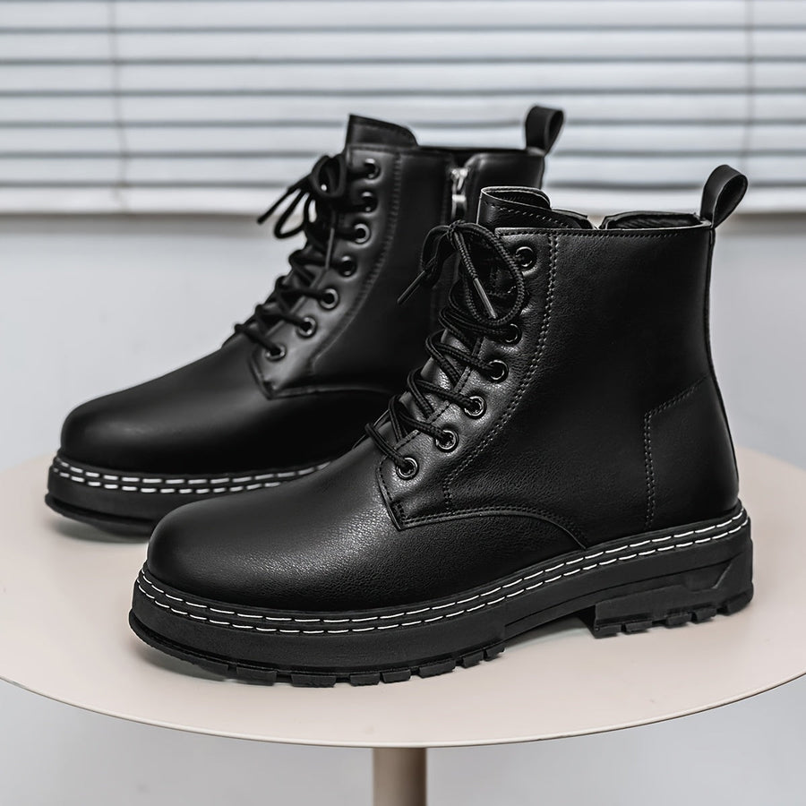 Schwarze hohe Schnürstiefeletten mit dicker Sohle