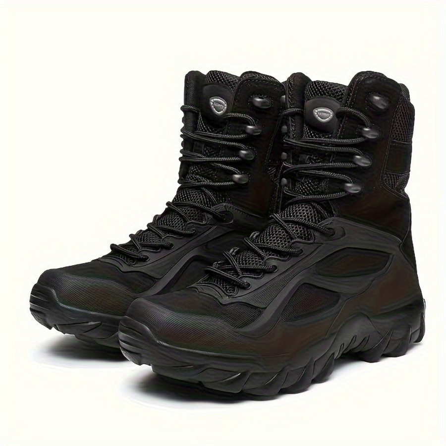 Schwarze hohe taktische Herrenstiefel mit Schnürsenkeln und profilierter Sohle