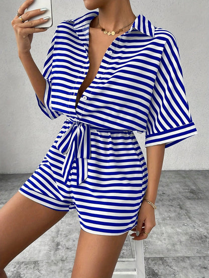 Lässiger gestreifter Damen-Shorts-Overall – schicker und bequemer Sommerstil