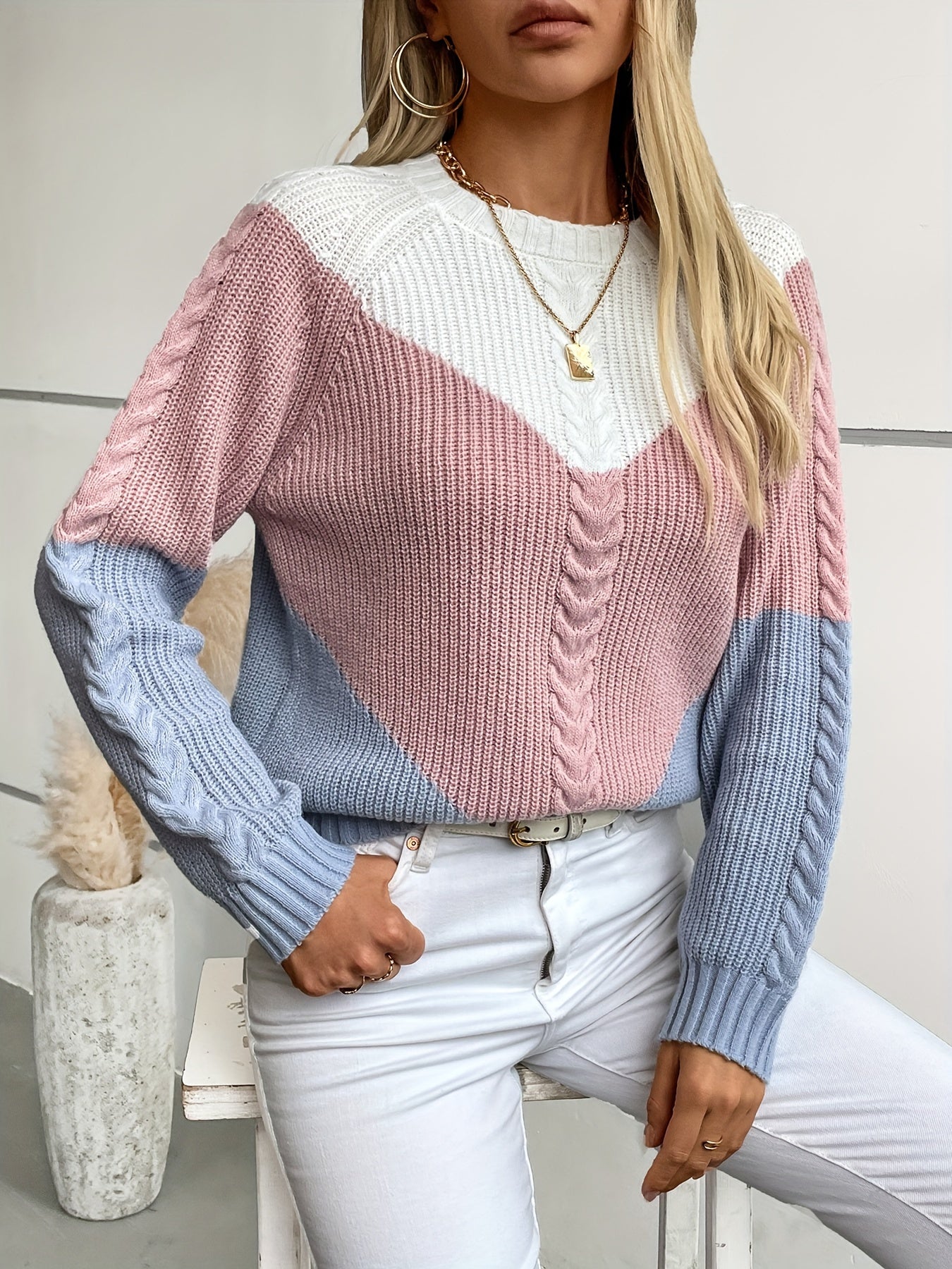 Pull en maille tressée multicolore col rond Femme