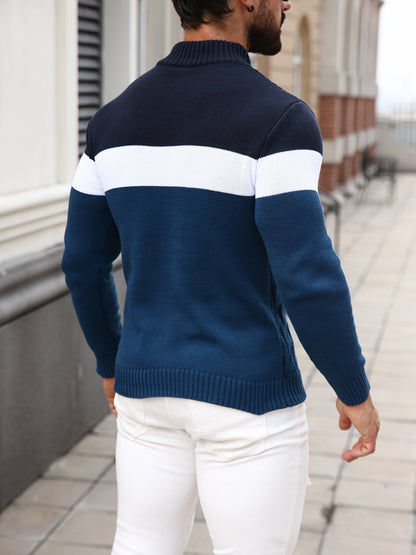 Pull homme tricoté à col montant boutonné rayé