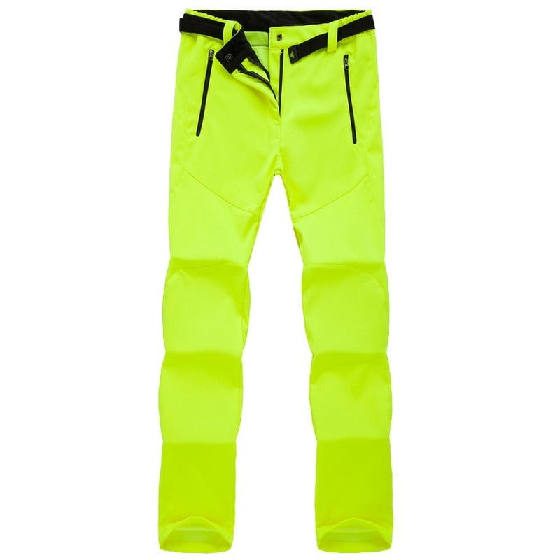 Outdoor vandrebukser til kvinder – tekniske, vandtætte, sporty stil