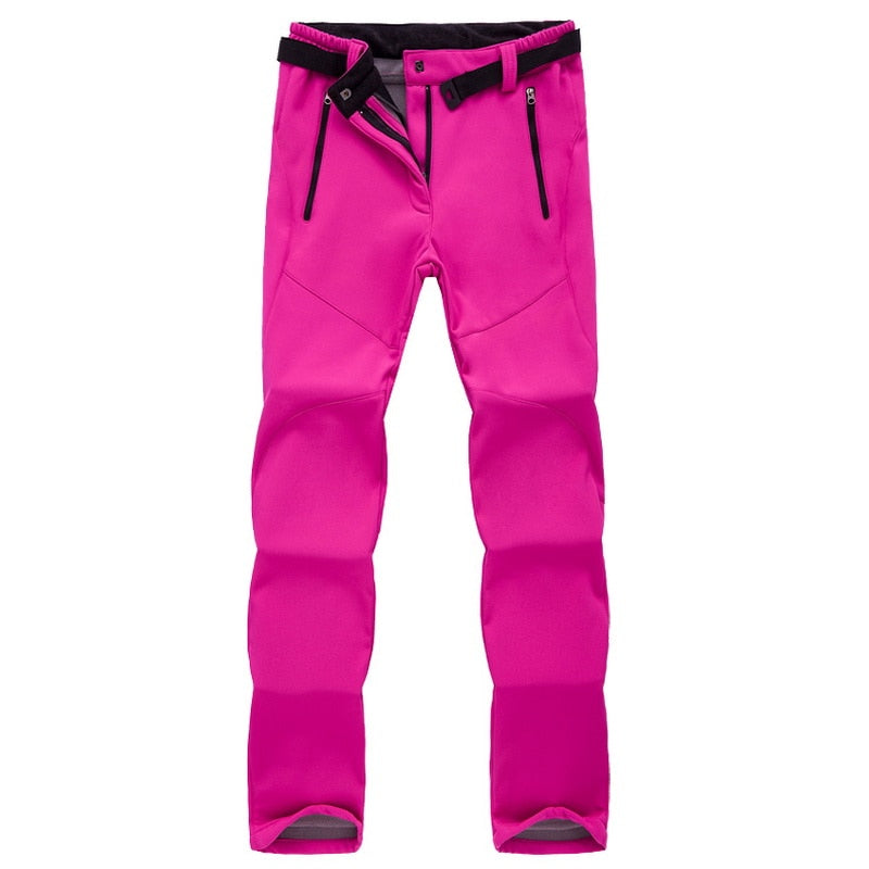 Outdoor vandrebukser til kvinder – tekniske, vandtætte, sporty stil