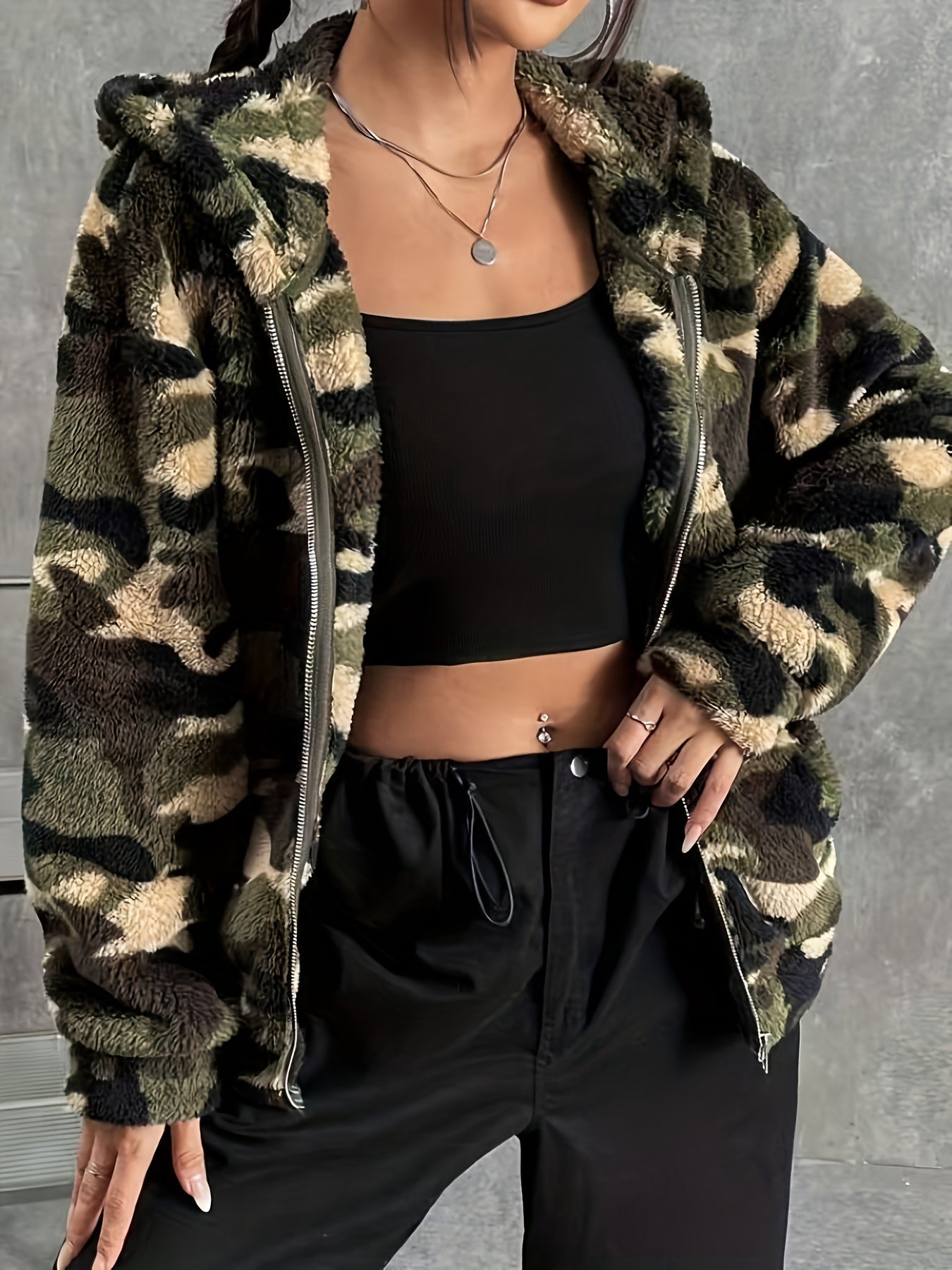 Veste à capuche zippée camouflage femme motif doux