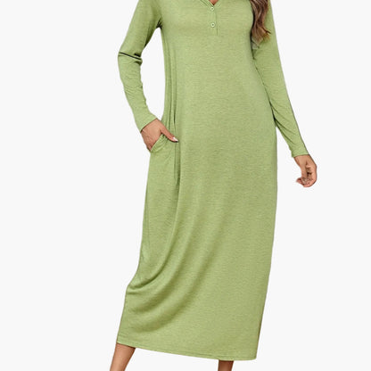 Nattøj til kvinder i afslappet stil med lange ærmer og knapper, ideel til hjemmet og amning
