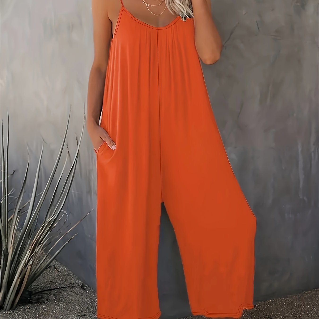 Mono holgado casual para mujer estilo verano con tirantes finos y bolsillos – Look chic y cómodo para vacaciones o ciudad