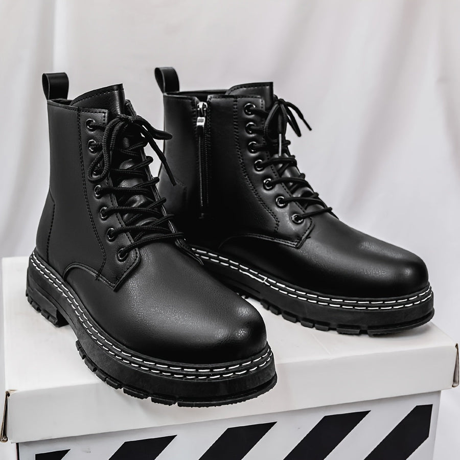 Schwarze hohe Schnürstiefeletten mit dicker Sohle