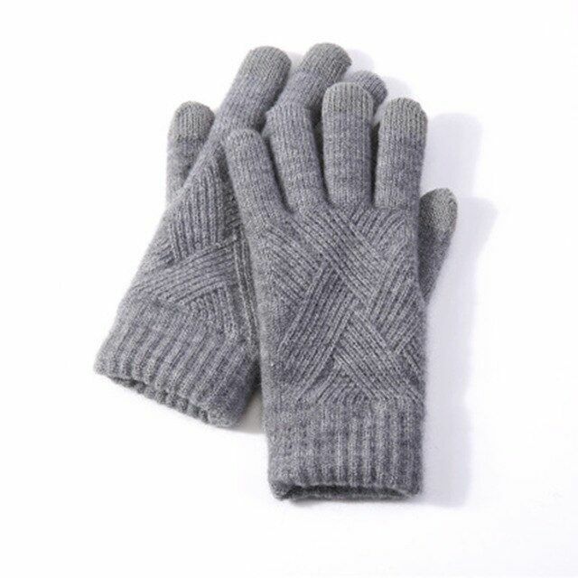 Soft Knitted Chevron-Pattern Touchscreen Gloves in a Solid Color