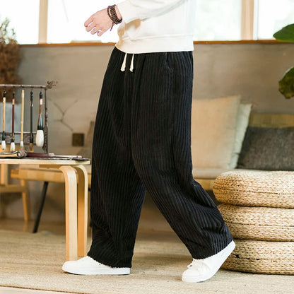 Herrbyxor med lös passform i streetwear-stil med ribbad design för fritid eller avkoppling