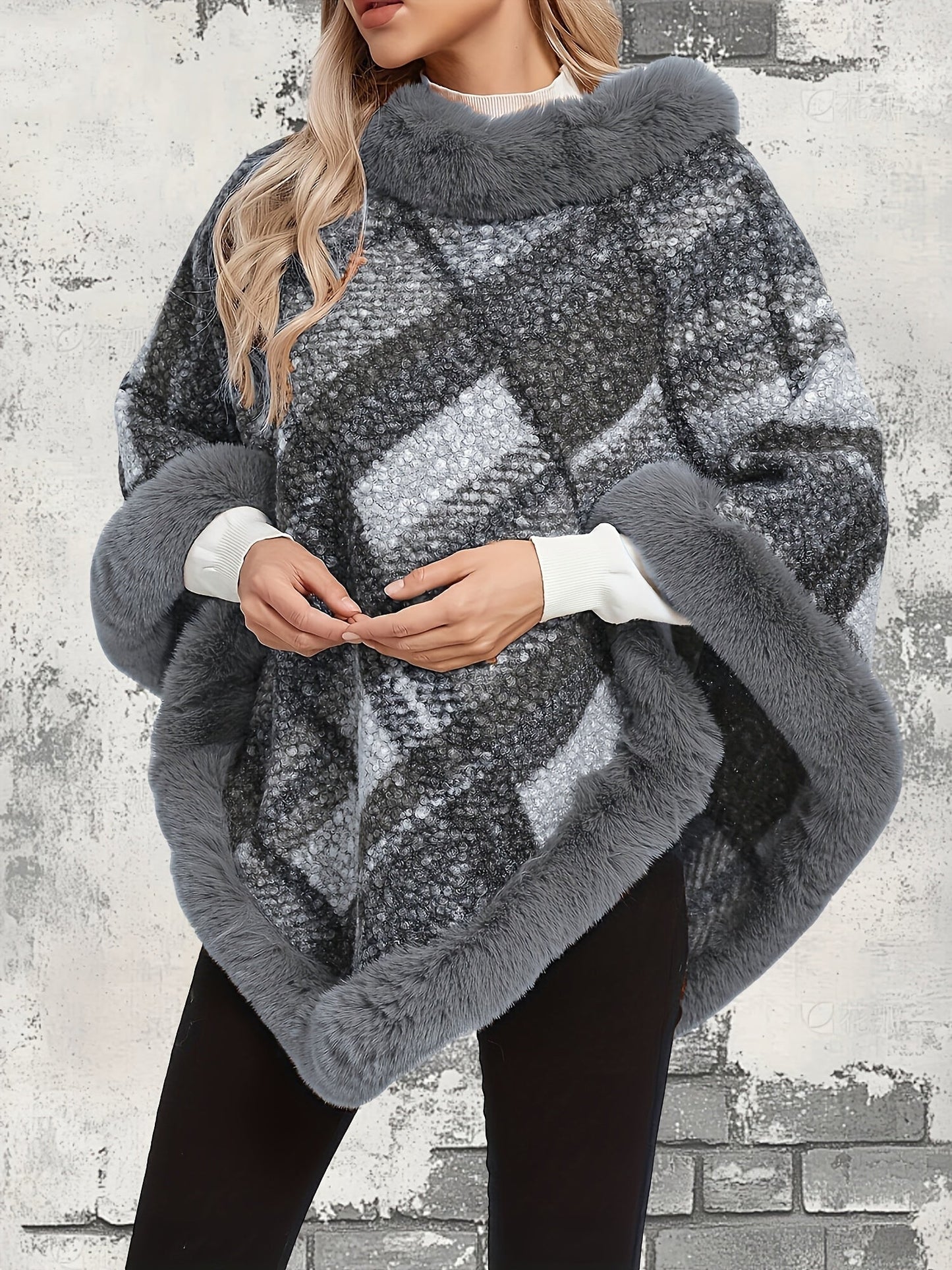 Poncho Femme Chaud Motifs Géométriques et Bordures Imitation Fourrure