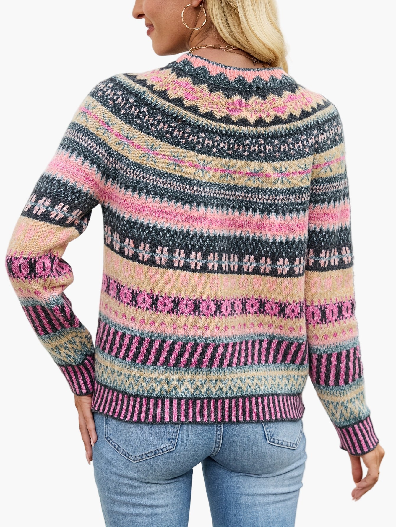 Pull d'hiver femme à motifs géométriques style nordique élégant