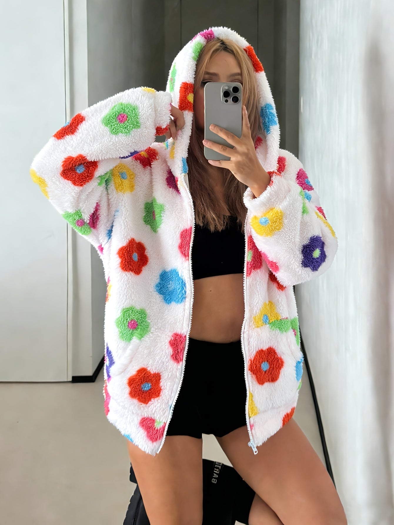 Veste à capuche douce motif fleurs colorées pour femme