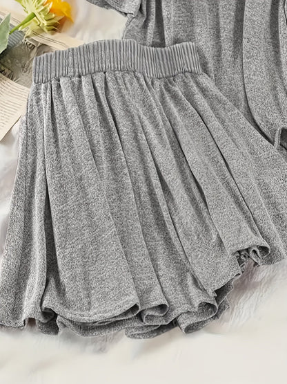Ensemble décontracté à capuche pour femme - T-shirt ample et short pour détente et loisirs