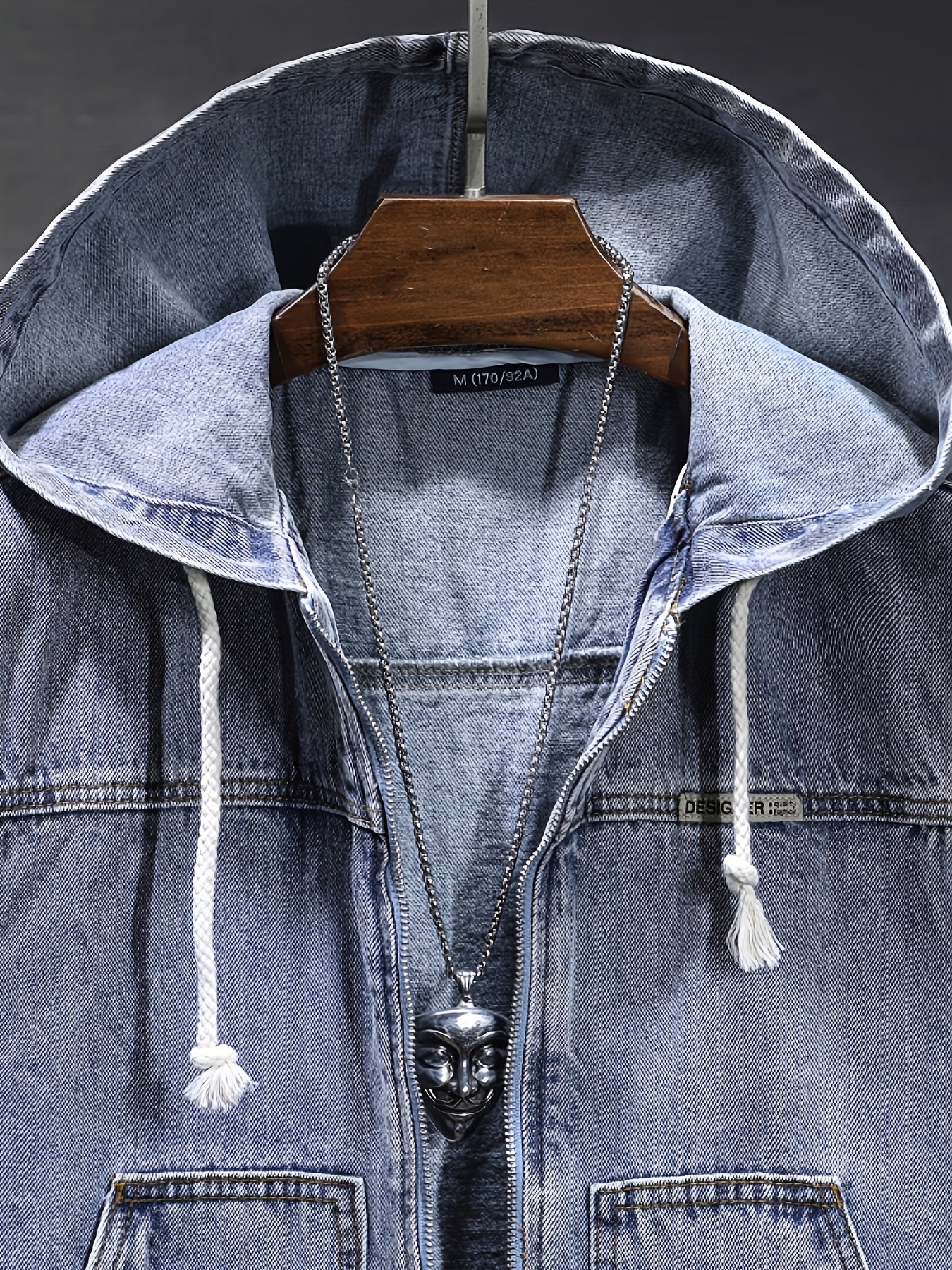 Veste sans manches à capuche pour homme en denim noir délavé