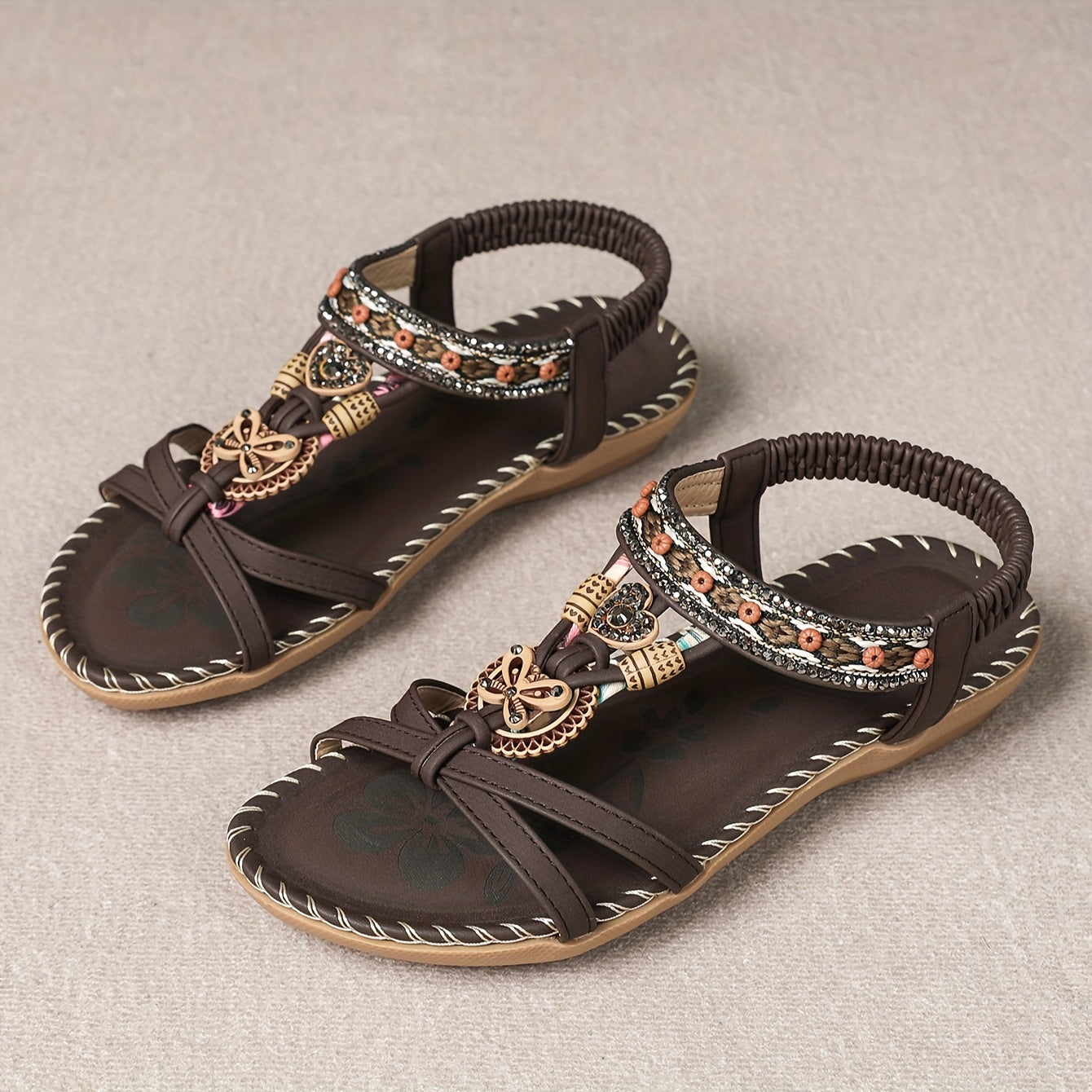 Boheme-sandaler til kvinder med pynt og ankelrem – afslappet chic stil