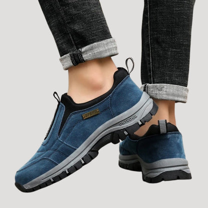 Slip-on herregangsko i outdoor-stil til vandring og fritid