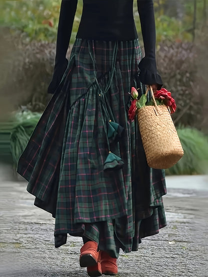 Jupe longue asymétrique à carreaux avec pompons Vert et rose