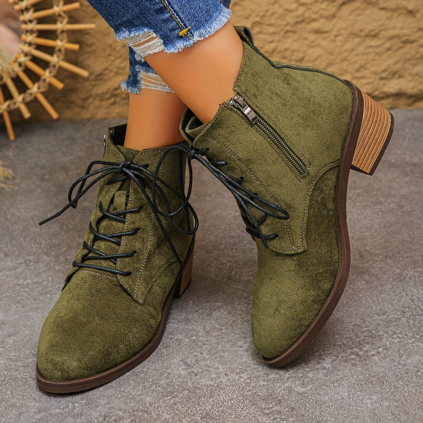 Bottes courtes à lacets pour femme – Plusieurs couleurs disponibles