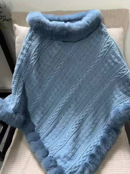 Poncho Femme Tricoté Bleu Marine avec Col et Bordure en Fourrure Synthétique